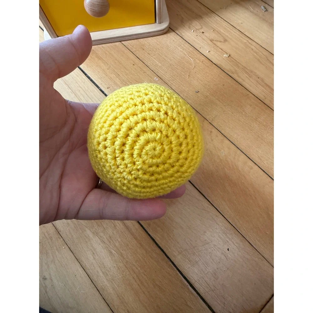 Monti Kids motor planning wooden yellow‎ box with drawer and yellow knit ball